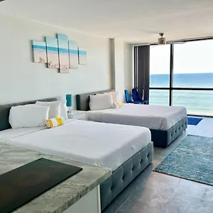 Oceanside Beachfront Holiday home Daytona Beach